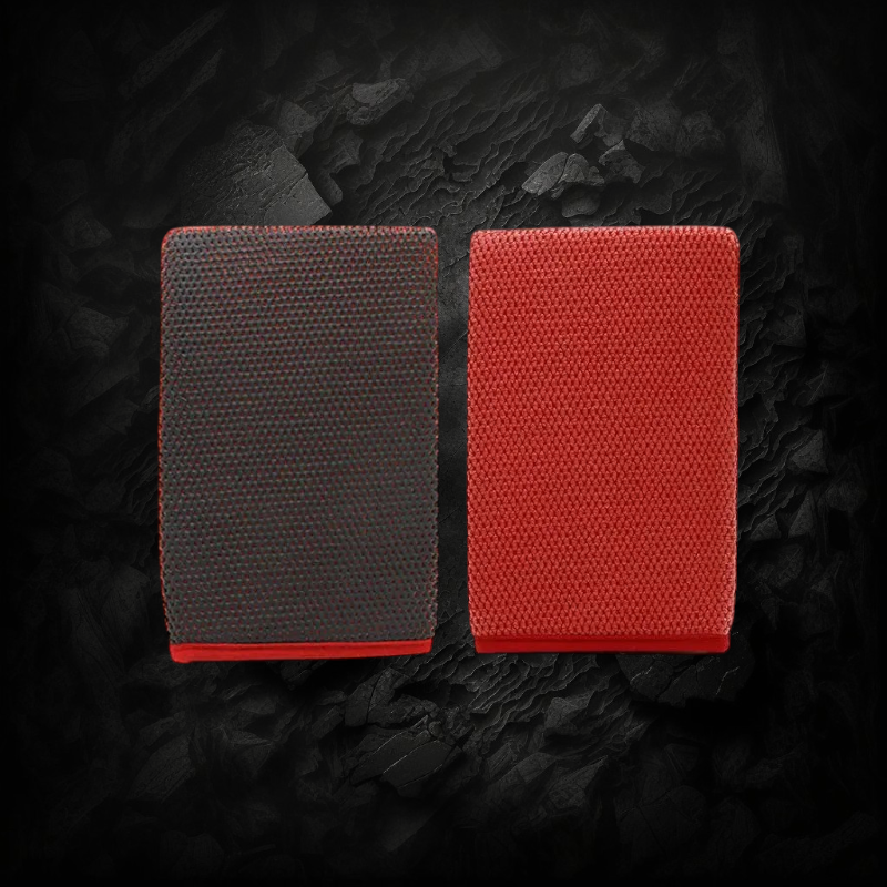 Gant argile Veloria DETAILING 3.0 gris et rouge pour la décontamination profonde de la carrosserie automobile